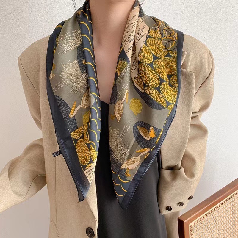 Luxury Bags China - シルクスクエアスカーフ女性高級花柄プリントハンカチソフトサテンヘアバンドハンドバッグリボンスカーフヒジャブネッカチーフヘッドバンド