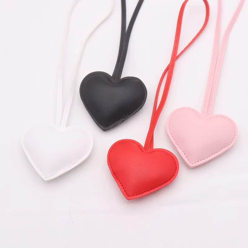 ピンクレッドPUフェイクレザーハートキーホルダー可愛いペンダ - Luxury Bags Cute のレビューと価格