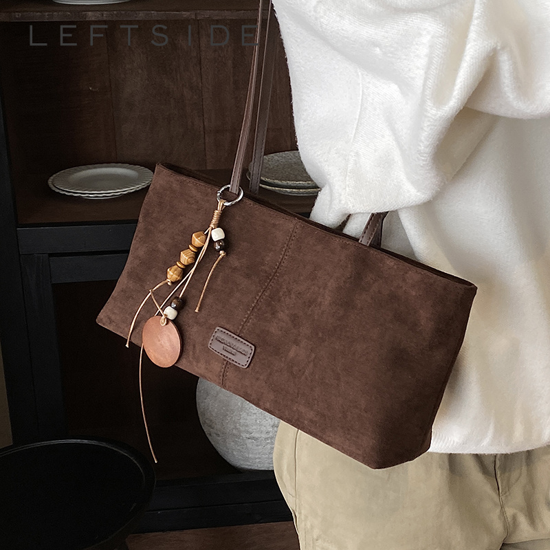 LEFTSIDE レトロスエードショルダートートバッグ 木製 - Luxury Bags Tote のレビューと価格